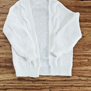 Elegant White Knit Cardigan